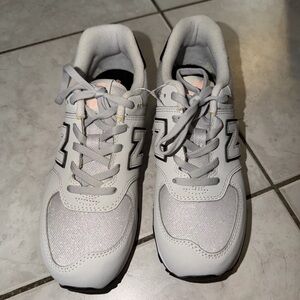 New Balance Kids Sneakers Gray Size 3.5 Youth